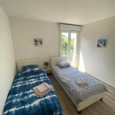 Appartement 3P, 72M2, Centre Ville, Parking Prive Tout Confort Biscarrosse Buitenkant foto